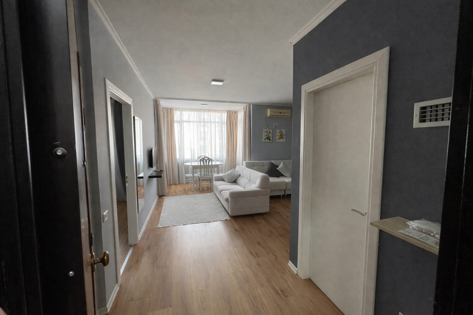 Suite / Apartment